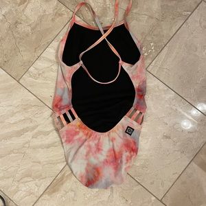 Jolyn Julian onesie, Sz. 30, GREAT shape—like new